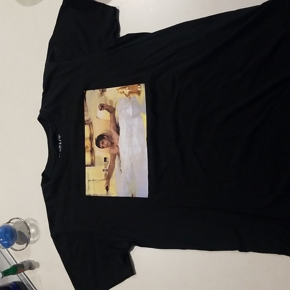 Scarface LARGE Movie Print T-Shirt.